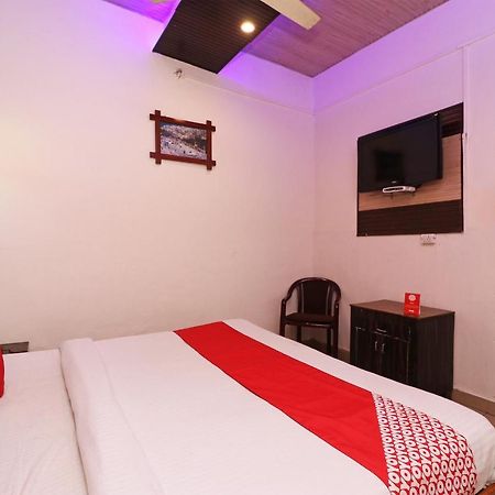 Oyo 73902 Vyttila Residency Kochi Exterior photo