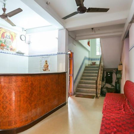 Oyo 73902 Vyttila Residency Kochi Exterior photo