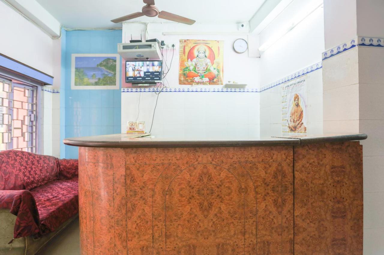 Oyo 73902 Vyttila Residency Kochi Exterior photo