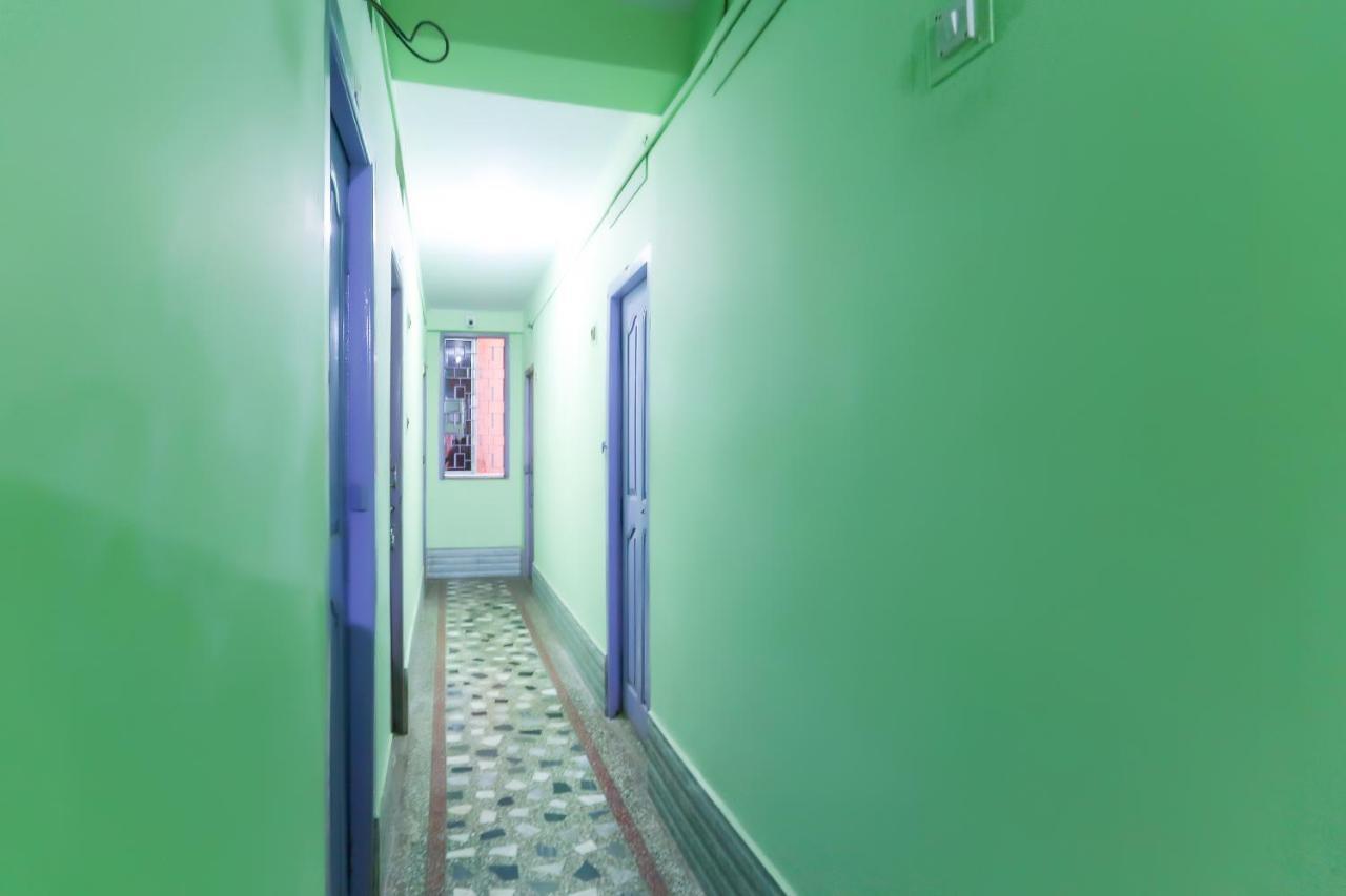 Oyo 73902 Vyttila Residency Kochi Exterior photo