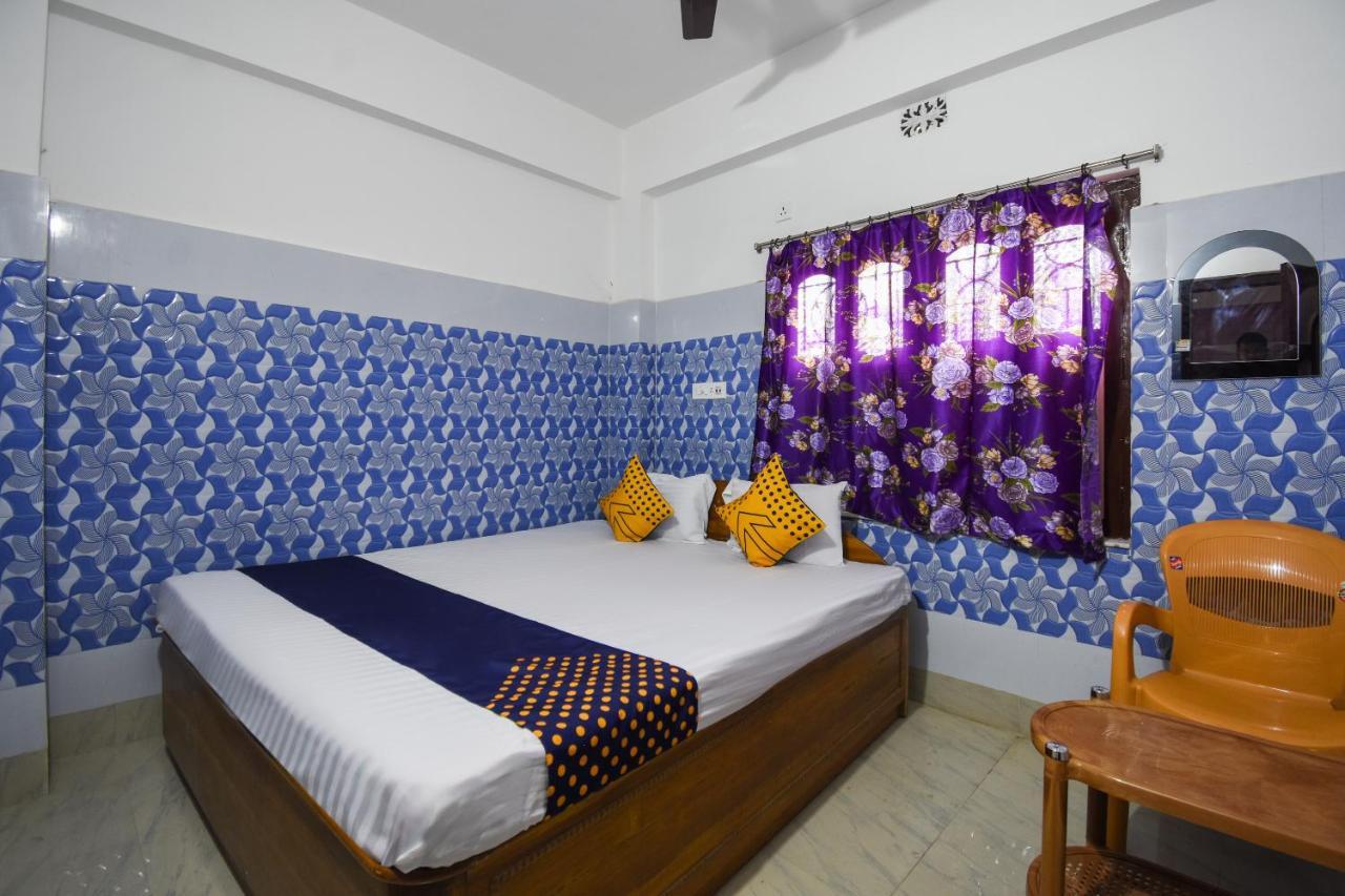 Oyo 73902 Vyttila Residency Kochi Exterior photo