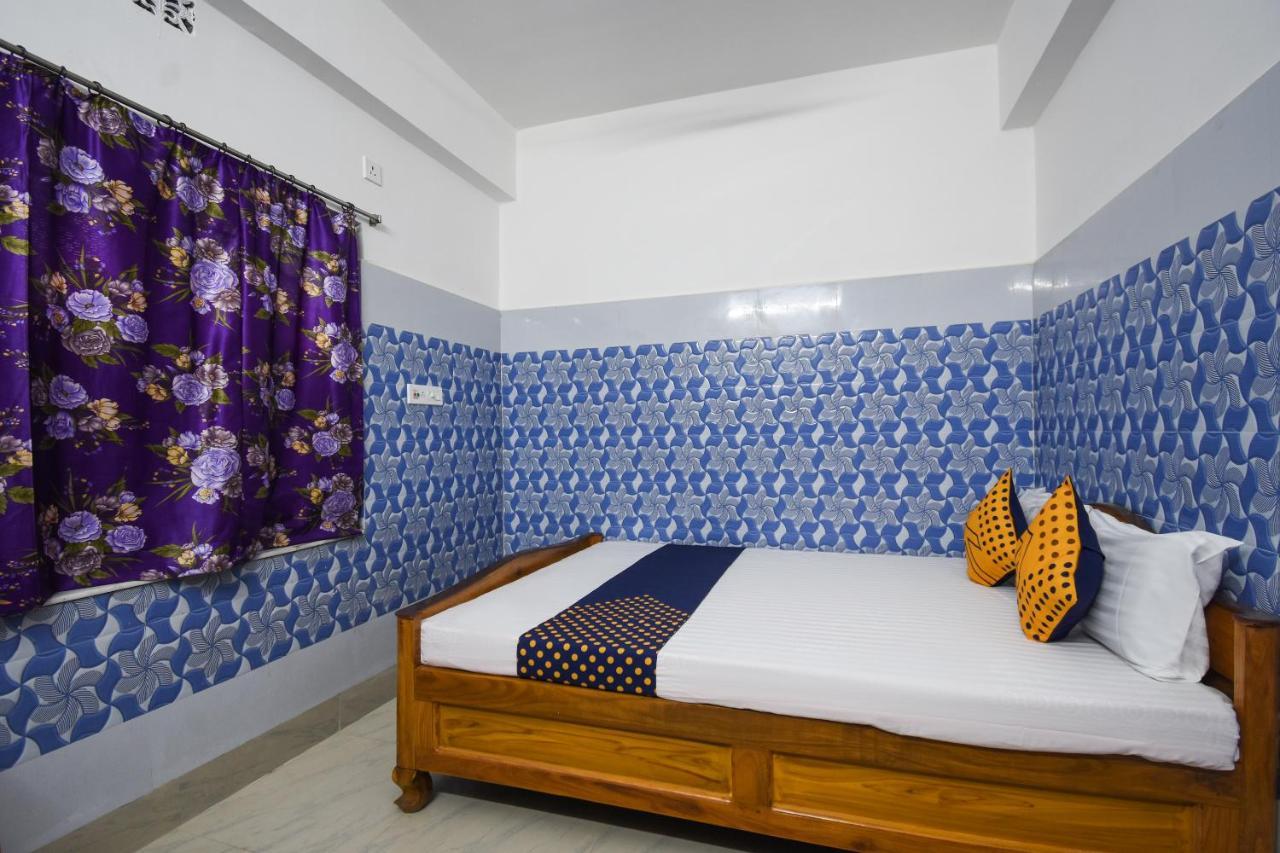 Oyo 73902 Vyttila Residency Kochi Exterior photo